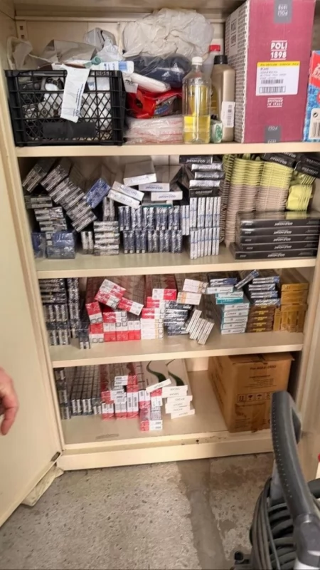 28 tysięcy papierosów i 22 kilogramy tytoniu. Tyle nagromadził 60-latek z Jaworzna
