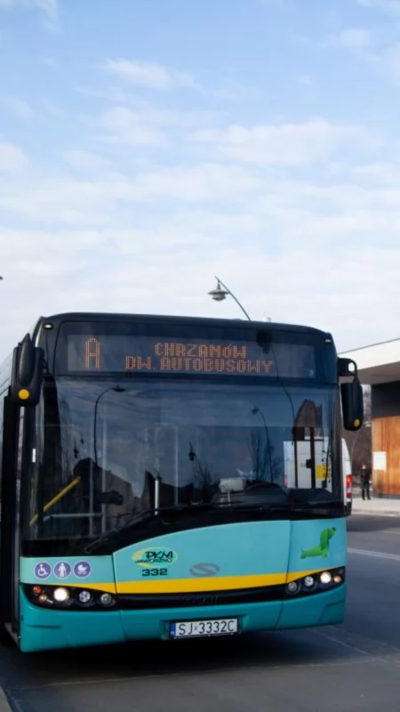 Oferta pracy w PKM Jaworzno. Spółka zatrudni kierowcę autobusu