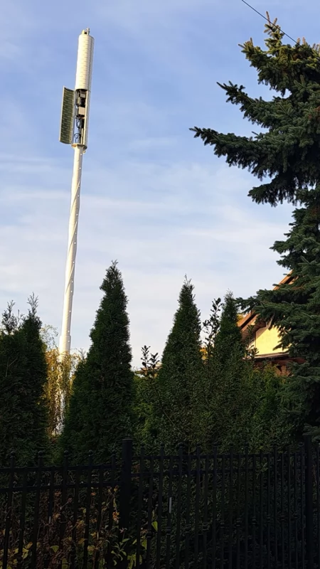 Stawiają maszt sieci PLAY na Podłężu. Mieszkańcy byli przeciw