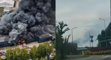 Pożar hali produkcyjnej w Siemianowicach Śląskich. Dym był widoczny z Jaworzna 