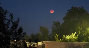 Pełnia krwawego księżyca w Jaworznie - spektakularne ujęcia uchwycone w obiektywie