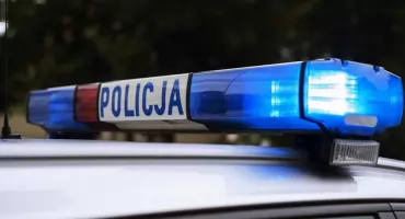 Groźnie wyglądająca kolizja na skrzyżowaniu ulicy Wiosny Ludów i Karwety