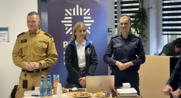 Uczą seniorów jak dbać o swoje bezpieczeństwo. Debata o zagrożeniach