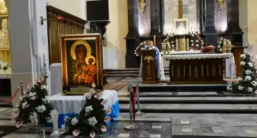 Peregrynacja Ikony Matki Bożej Jasnogórskiej w Kolegiacie św. Wojciecha i św. Katarzyny