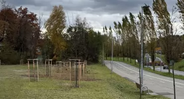 Pięknieje skwer w centrum miasta