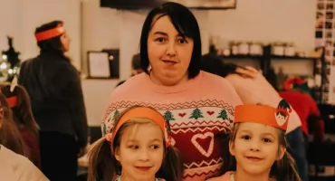 Samotna mama bliźniaczek z autyzmem walczy o spokojny dom dla swoich córek