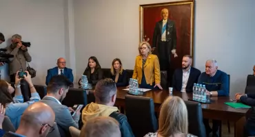 Posłowie wizytowali teren byłej Organiki-Azot. Jaworzno w centrum uwagi sejmowej komisji ochrony środowiska