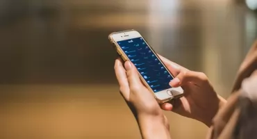 Policjant z Jaworzna uratował 280 tysięcy złotych! Błyskawiczna akcja zapobiegła kradzieży oszczędności mieszkańca