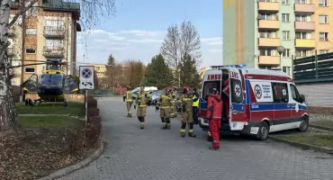 Noworodek zadławił się w mieszkaniu. Wezwano śmigłowiec LPR