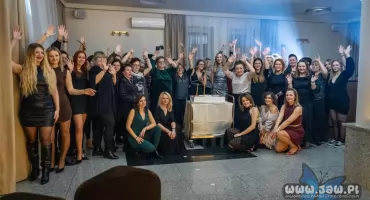 Andrzejki w Spichlerzu Pyszności: kobiecy wieczór z dobrą zabawą w roli głównej