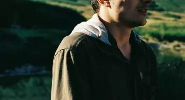 Combat shirt dla policji – co to jest i jak go dobrać?