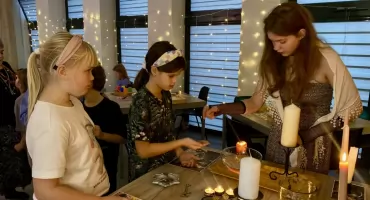 Wróżby andrzejkowe w CKS w Ciężkowicach 