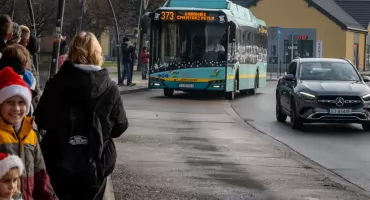 To nie jest zwykły autobus. Świąteczny hit wrócił na ulice Jaworzna!