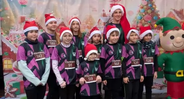 Jaworzniccy młodzi sportowcy z medalami na Biegu Mikołajkowym w Katowicach