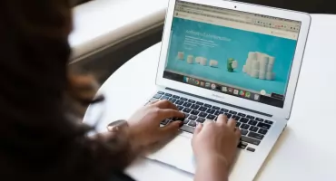 Od pomysłu do publikacji: jak trudne jest tworzenie stron i ile kosztuje ich utrzymanie?