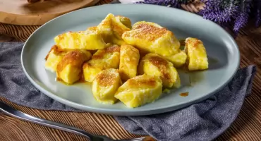 Sekret tkwi w sosie: Najlepsze dodatki do kopytek i klusek śląskich, które odmienią tradycyjny obiad