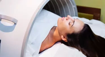 Komora hiperbaryczna a przyspieszone gojenie ran i urazów sportowych