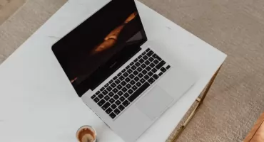 Platforma e-learningowa dla firm: jak stworzyć jedno miejsce dla wszystkich szkoleń