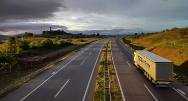 Nowoczesne zarządzanie flotą transportową jako narzędzie realnej redukcji kosztów operacyjnych