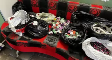 Paczkomaty pełne dopingu w Jaworznie! 26-latek wpadł z prawie 1800 fiolkami