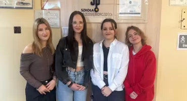 Hejt, presja i lęk. Uczennice z I LO w Jaworznie uczą, że proszenie o pomoc to odwaga