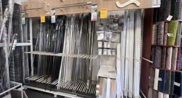 Wyprzedaż w sklepie Vestiss Jaworzno. W promocji karnisze i wykładziny dywanowe