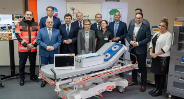 W szpitalu nowy sprzęt medyczny i nowa karetka pogotowia