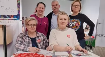 Nauczyciele z ZSP nr 4 oraz z CKZiU jak co roku grają z WOŚP