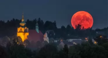 Śnieżny Księżyc rozświetli niebo nad Polską. Kiedy wypada lutowa pełnia?