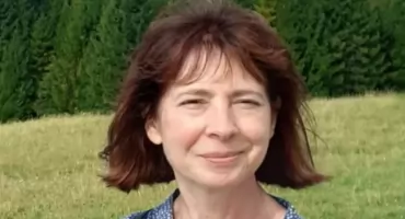 Jeszcze pracuje, choć choroba odbiera jej mowę. Mieszkanka Jaworzna prosi o pomoc w walce z nieuleczalną chorobą