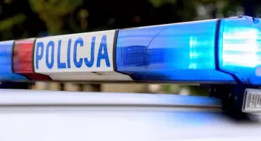 Pijany policjant spowodował kolizję i uciekł. Nowe informacje policji i prokuratury