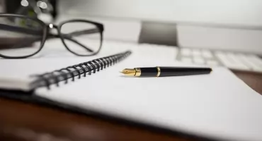 Odpowiedzialność członków rodziny za długi spadkowe – co naprawdę podpisujesz, przyjmując spadek?