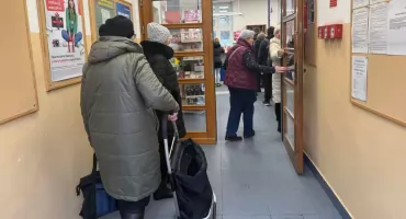 Poczta Polska: Długie kolejki, godzina czekania i skargi mieszkańców