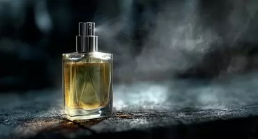 Jak używać perfum do włosów, żeby fryzura dłużej wyglądała świeżo