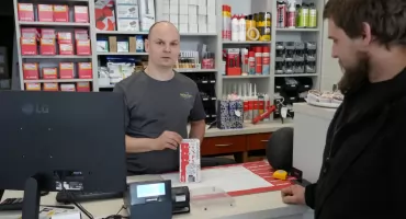 Gdzie kupić akcesoria meblowe w Jaworznie? Sprawdź ofertę hurtowni Meblowo