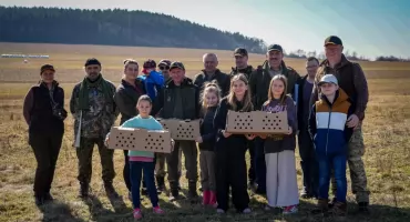 Koło Łowieckie Kozioł wypuściło kuropatwy przy Grodzisku w Jaworznie