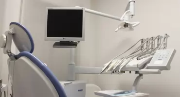 Ile kosztują implanty zębowe na Śląsku? Wszystko, co chciałbyś wiedzieć