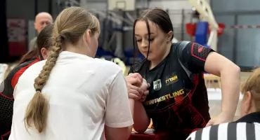 Szkolne mistrzostwa w siłowaniu na ręke w Jaworznie