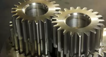 Dlaczego przekładnie ślimakowe są niezastąpione w systemach windowych i transporterach?