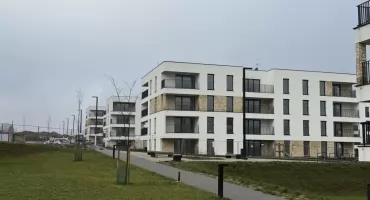 Pierwsze mieszkania z II etapu Osiedla Skałka przekazane. Nowi lokatorzy odebrali klucze