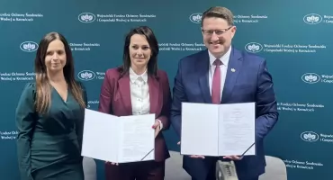 Uroczyste podpisanie umowy na termomodernizację budynku OSP w Goleszowie