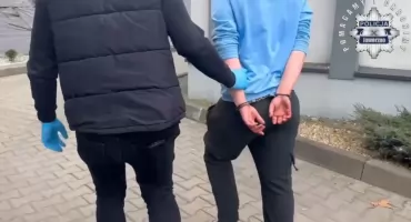 Recydywista dokonał nocnego włamania w Jaworzanie. Grozi mu do 15 lat więzienia