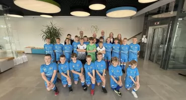 Akademia 2012 ma nowego sponsora. ICB PHARMA wesprze młodych piłkarzy z Jaworzna