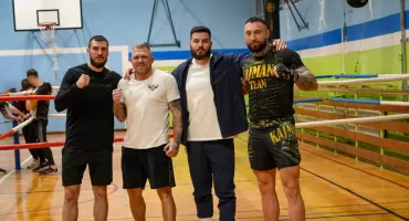 Kacper „KAJMANO” Kabara przed walką trenuje w JaworTeam. 