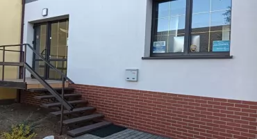 Jakub Dąbek. Ta gazeta potrzebna jak... papier toaletowy 