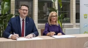 Inwestycje dla efektywności energetycznej i czystszego powietrza – Uniwersytet Ekonomiczny w Katowicach modernizuje budynek C