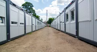 Kontenery mieszkalne na Śląsku — poradnik wynajmu i aranżacji