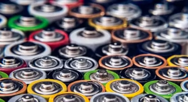 Jak przebiega proces recyklingu baterii?