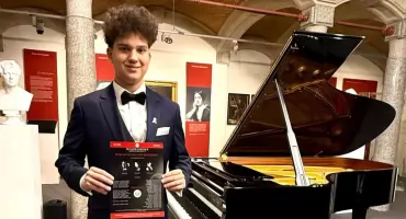 Artur Saran doceniony na międzynarodowej scenie. Młody muzyk z nagrodami i występami w Berlinie