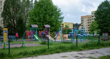 Zamiast placu zabaw parking. Przebudowa węzła przesiadkowego na Podłężu